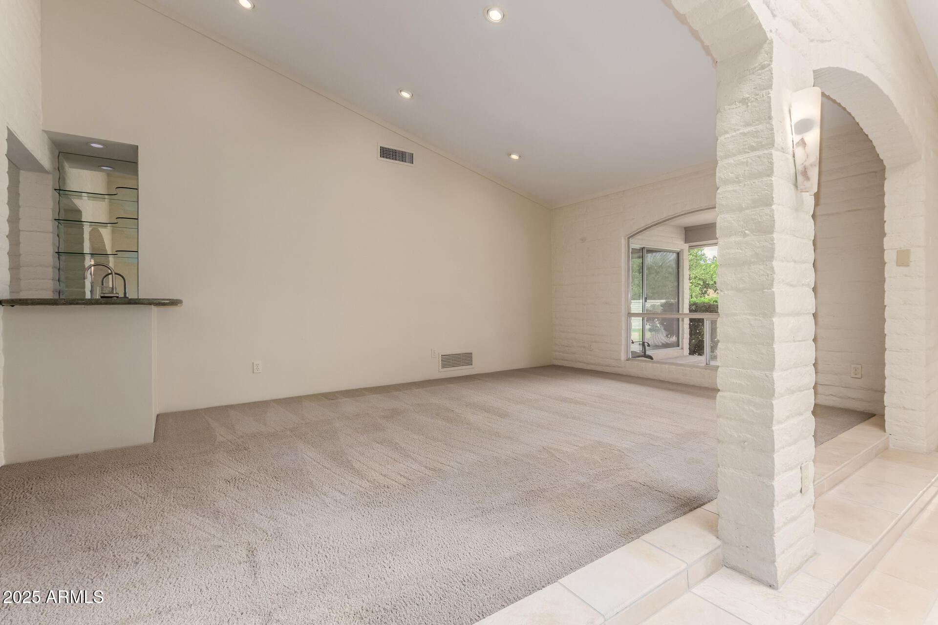 6516 East Maverick Road Paradise Valley, AZ 85253 - Photo 9 of 49 13 - Maverick