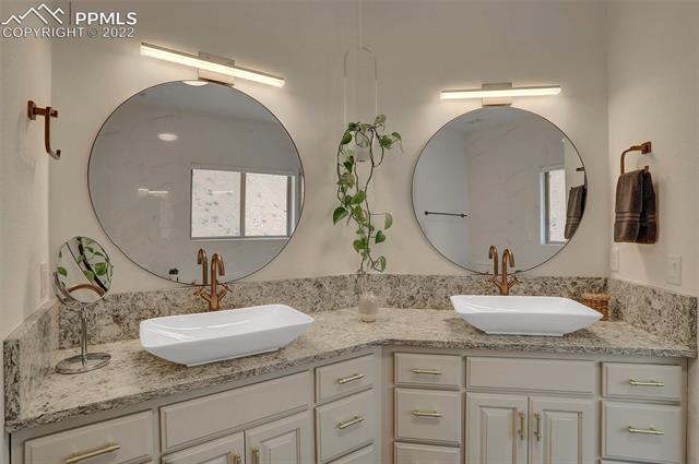 630 Homestead Road Divide, CO 80814 - Photo 28 of 50 Nicely Updated En Suite!