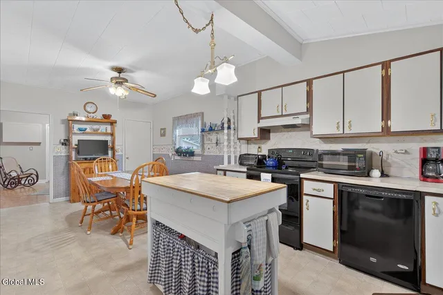 $265,000 | 102 Crystal Street, Mechanicville, NY 12118