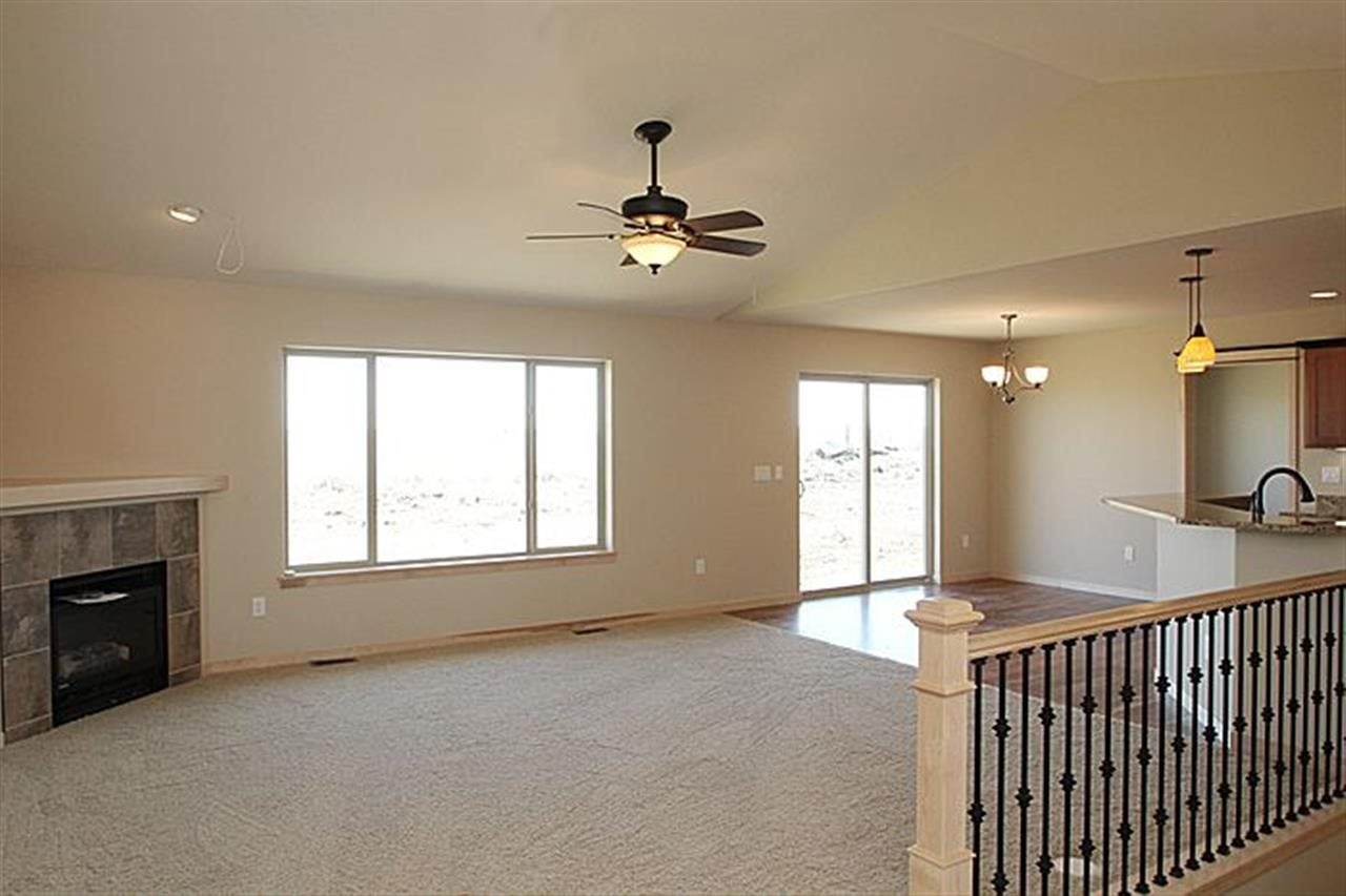 1008 Wood Lily Road Solon, IA 52333 - Photo 14 of 25 Gallery Image 14