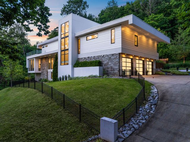 $3,400,000 | 5050 Granny White Pike, Nashville, TN 37220