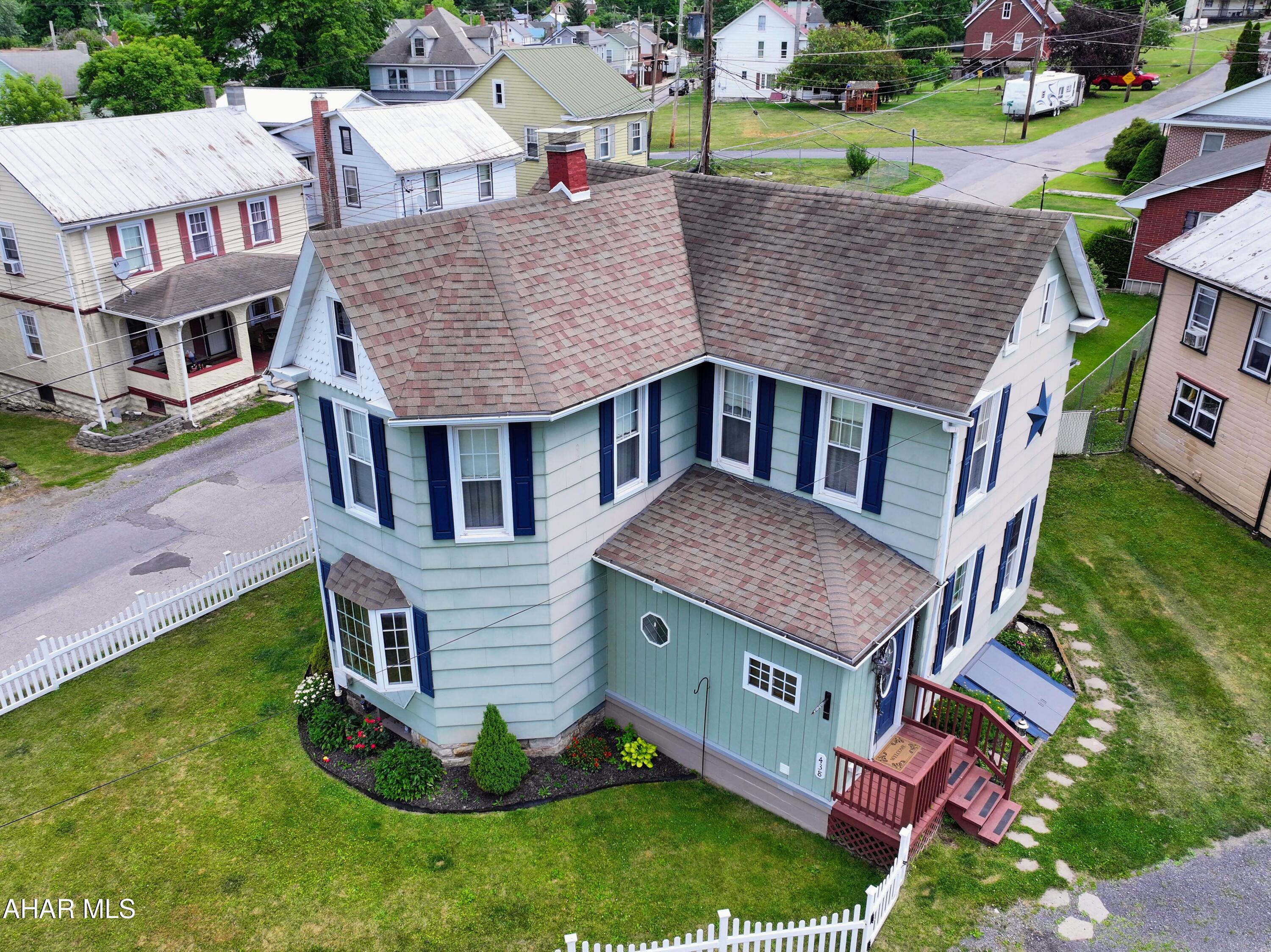 438 Grant Street Mapleton, PA 17052 - Photo 2 of 54