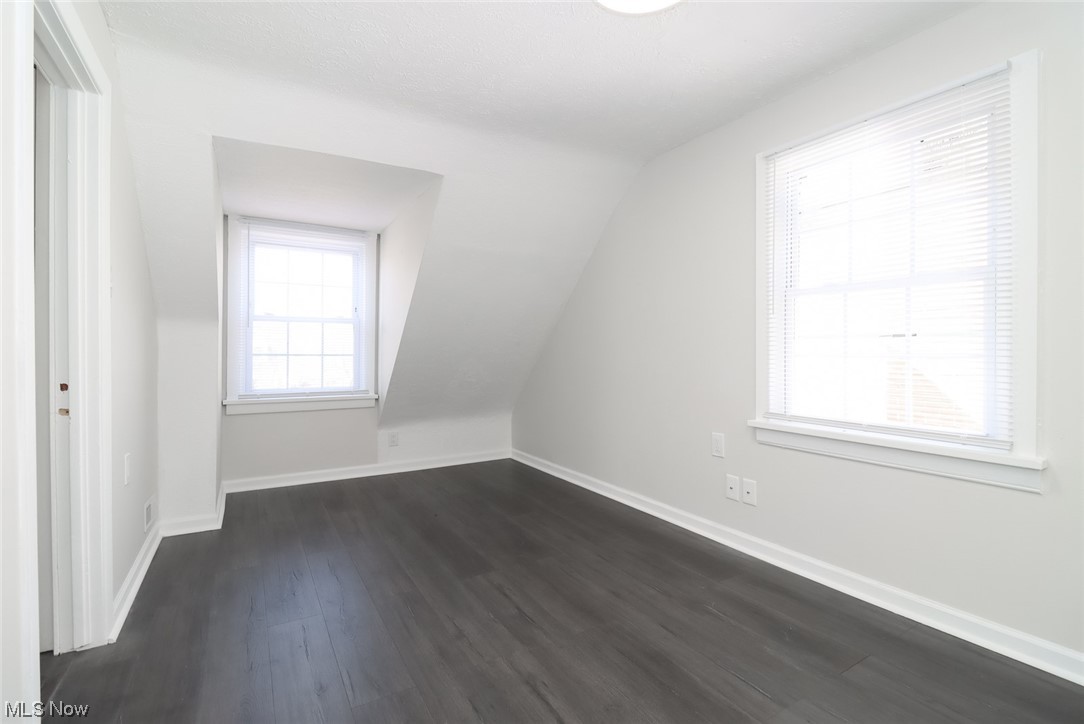 3713 Pennington Road Cleveland, OH 44120 - Photo 23 of 35 Gallery Image 23