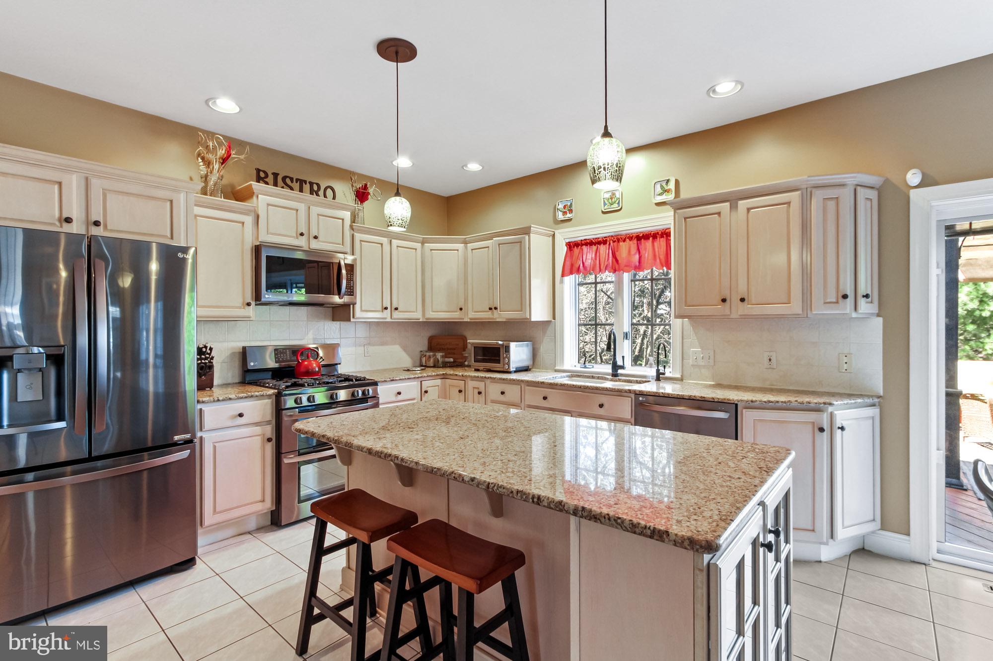 325 Dew Drop Road York, PA 17402 - Photo 12 of 38