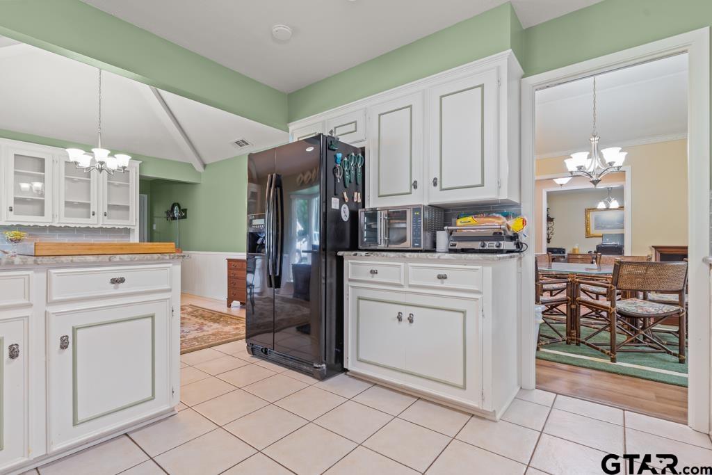 503 Pinehill Road Henderson, TX 75654 - Photo 8 of 44