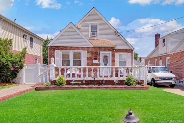 $830,000 | 20 Law Street, North Valley Stream, NY 11580