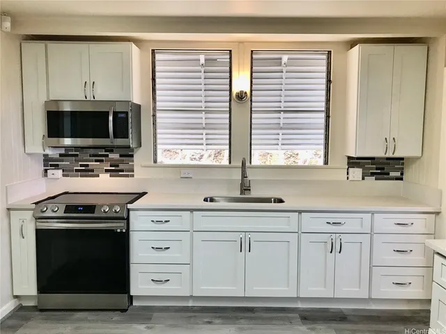 $3,000 | 1695 Kamamalu Avenue, Honolulu, HI 96813