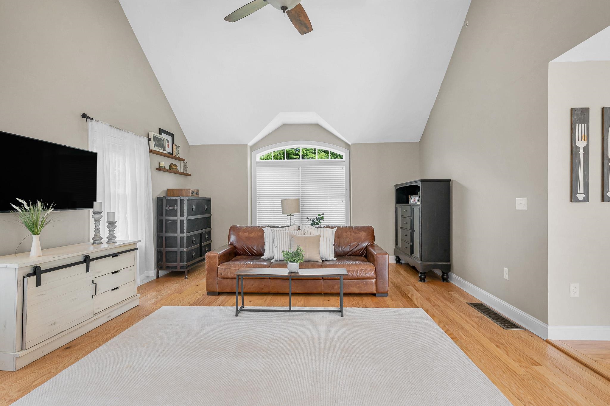 132 Clement Road Pelham, NH 03076 - Photo 12 of 49 Gallery Image 12