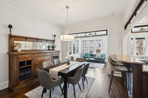 $950,000 | 1619 West Bryn Mawr Avenue, Chicago, IL 60640