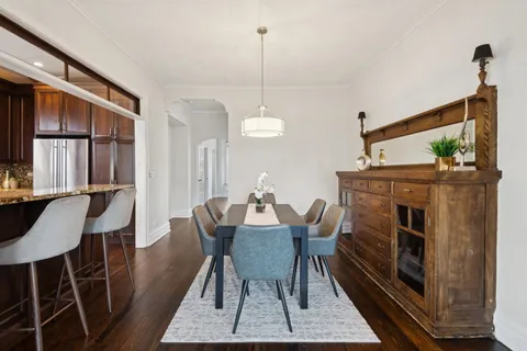 $950,000 | 1619 West Bryn Mawr Avenue, Chicago, IL 60640