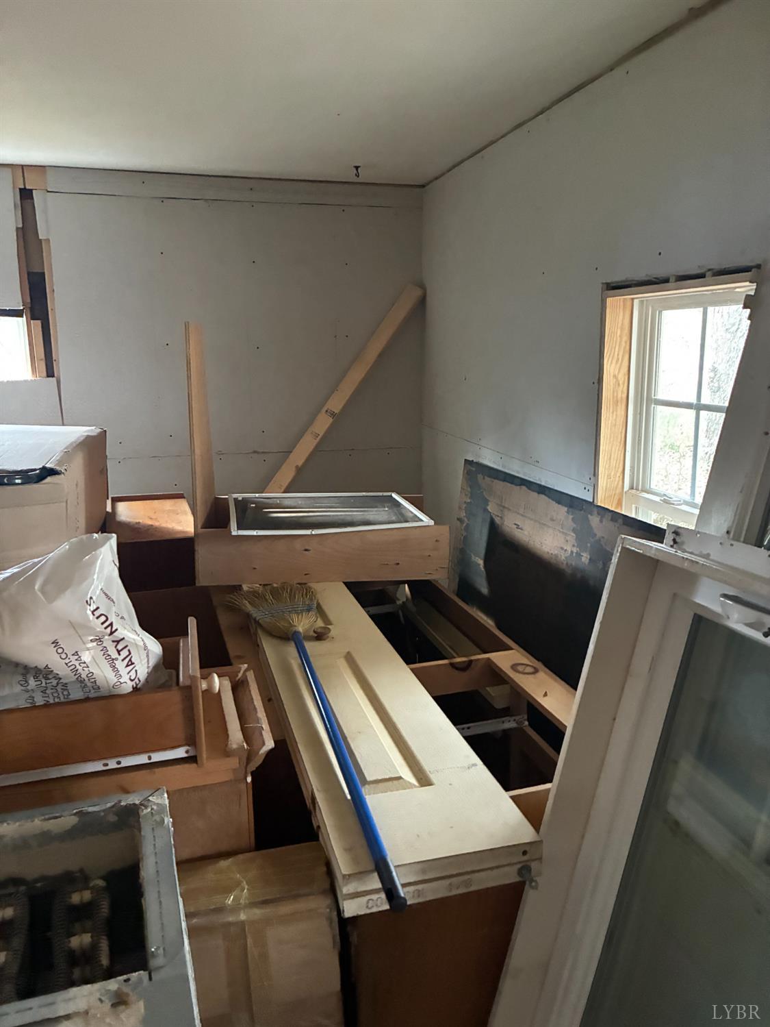 116 Sycamore Road Brookneal, VA 24528 - Photo 8 of 14