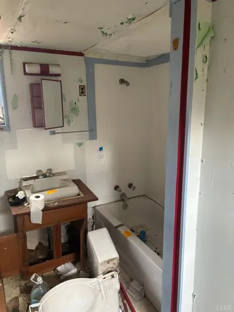 $55,000 | 116 Sycamore Road, Brookneal, VA 24528