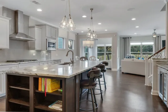 $700,000 | 123 Kings Creek Drive, Bluffton, SC 29909