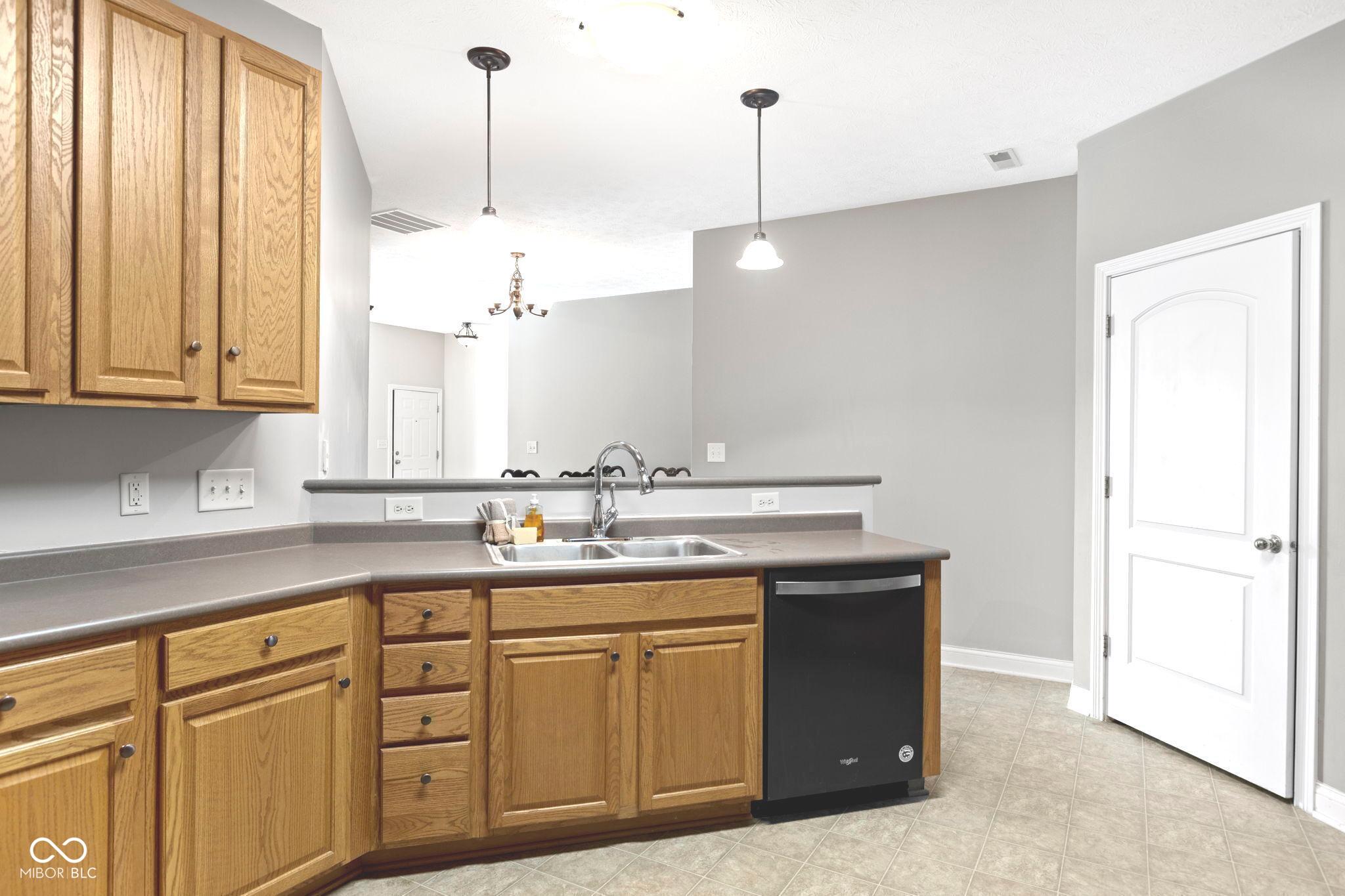 4024 Storrow Way Westfield, IN 46062 - Photo 10 of 24