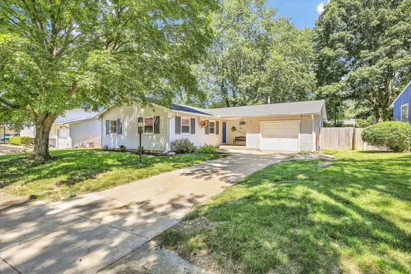 $245,000 | 1810 Rebecca Drive, Champaign, IL 61821