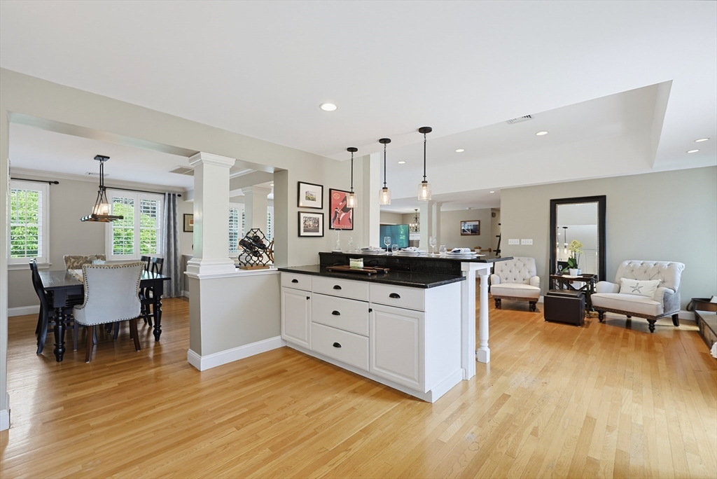 16 Mansion Road Wakefield, MA 01880 - Photo 17 of 42