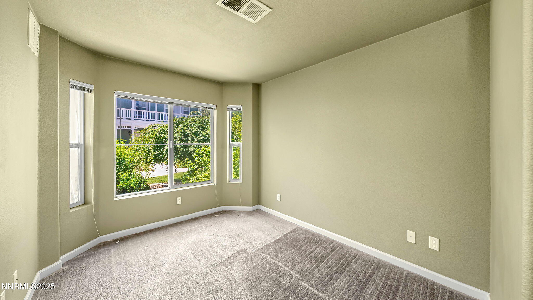 225 Gramercy Lane Reno, NV 89509 - Photo 24 of 40 a view of an empty room with a window