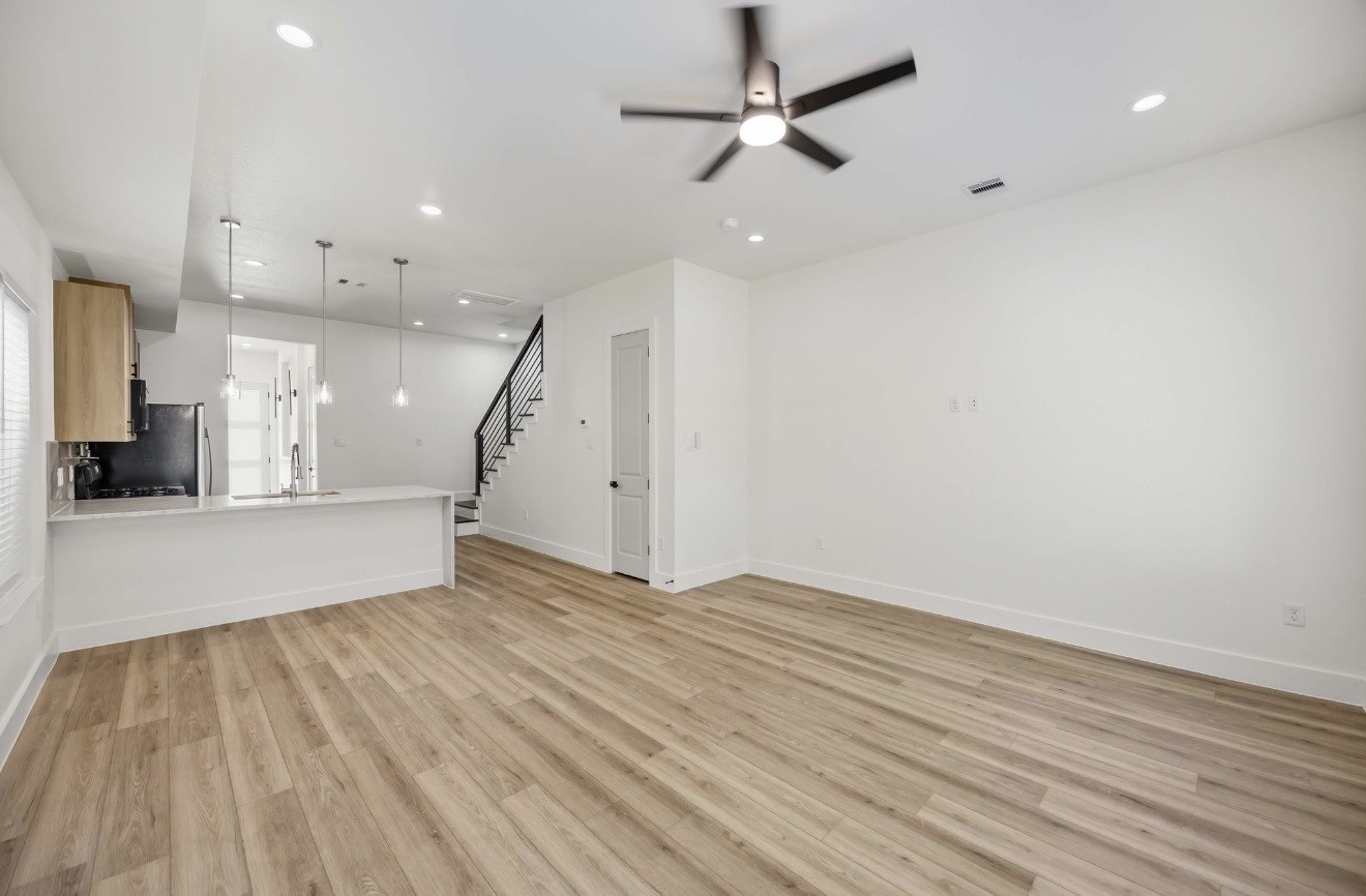 7977 Angus Houston, TX 77028 - Photo 4 of 16