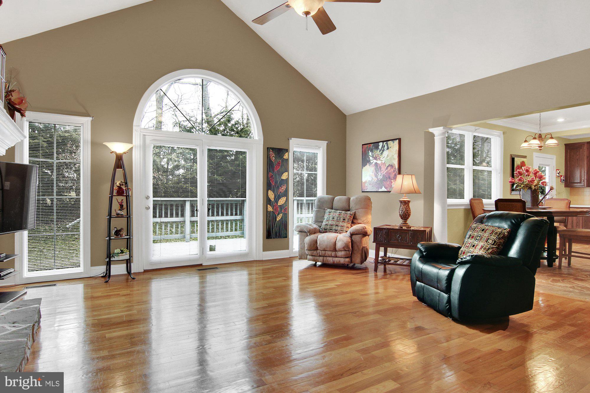1335 Carriage House Road Middletown, PA 17057 - Photo 11 of 32 Living Room