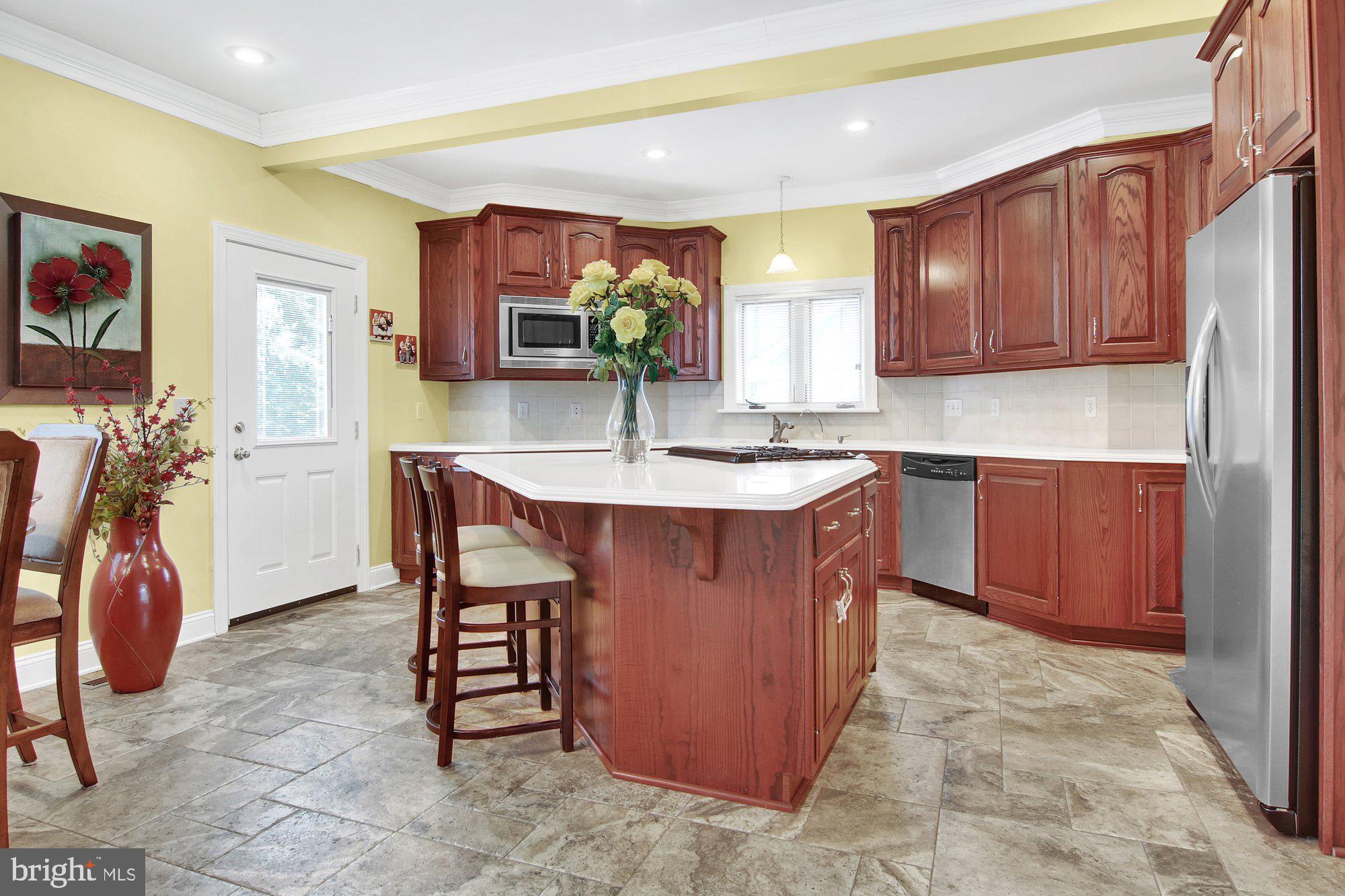 1335 Carriage House Road Middletown, PA 17057 - Photo 16 of 32 Kitchen