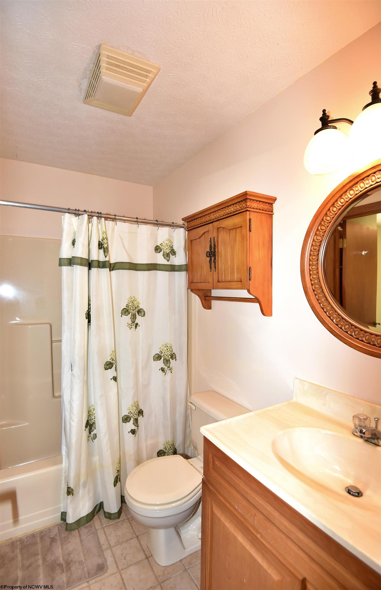 5984 Green Valley Road Bridgeport, WV 26330 - Photo 21 of 40 Gallery Image 21