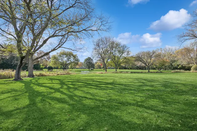 $185,000 | 7411 East Leisure Village Avenue, Unit 7411, Fox Lake, IL 60020