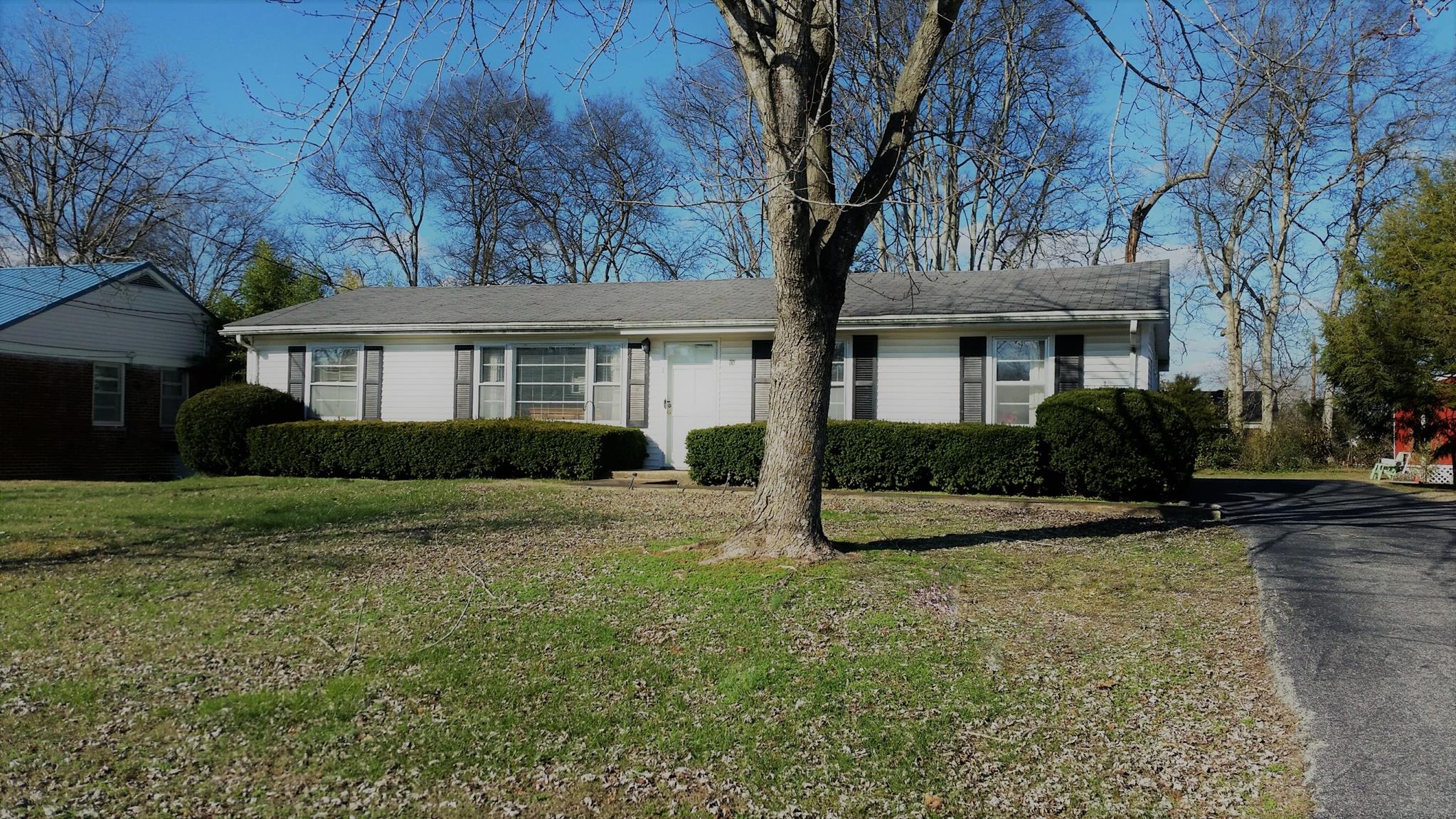 910 Rackley Drive Pulaski, TN 38478 - Photo 2 of 11 Nice Ranch home that sits on a nice lot with mature trees