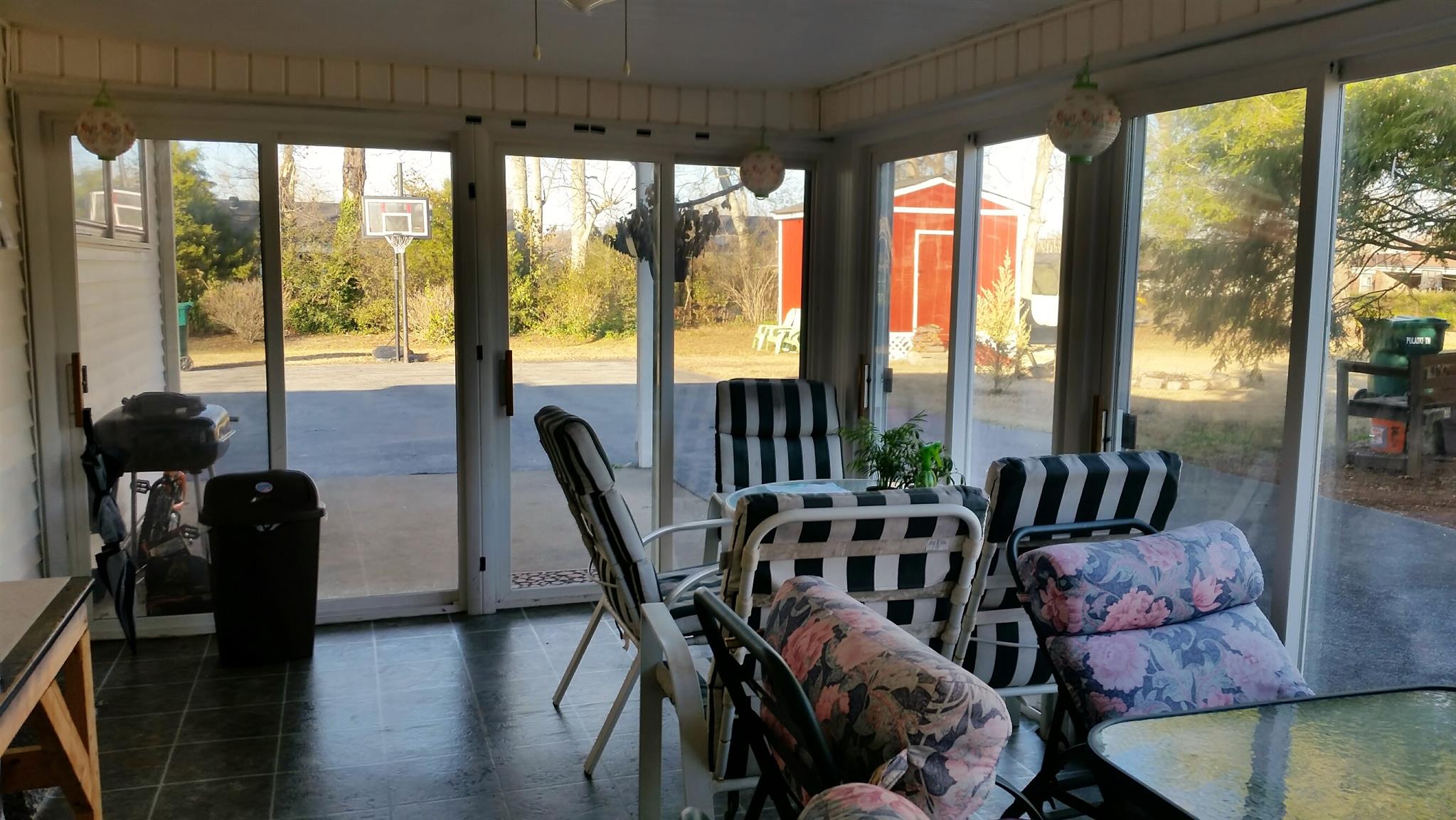 910 Rackley Drive Pulaski, TN 38478 - Photo 3 of 11 Enjoy the sunroom all year around