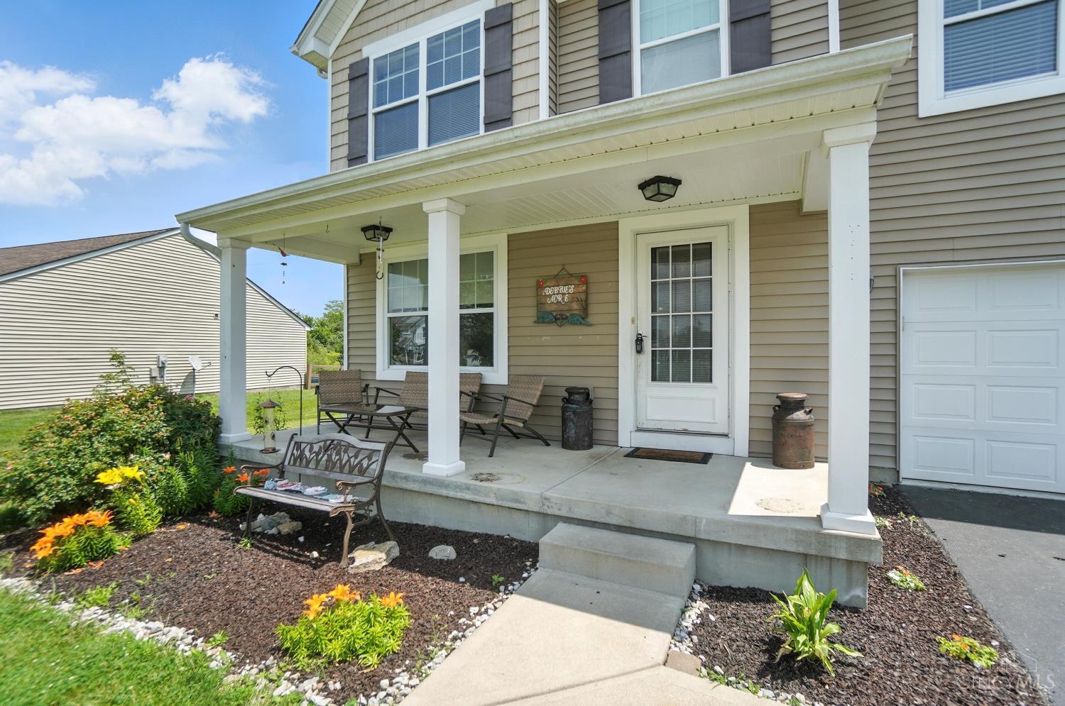 1675 Mounts Road Maineville, OH 45152 - Photo 3 of 46