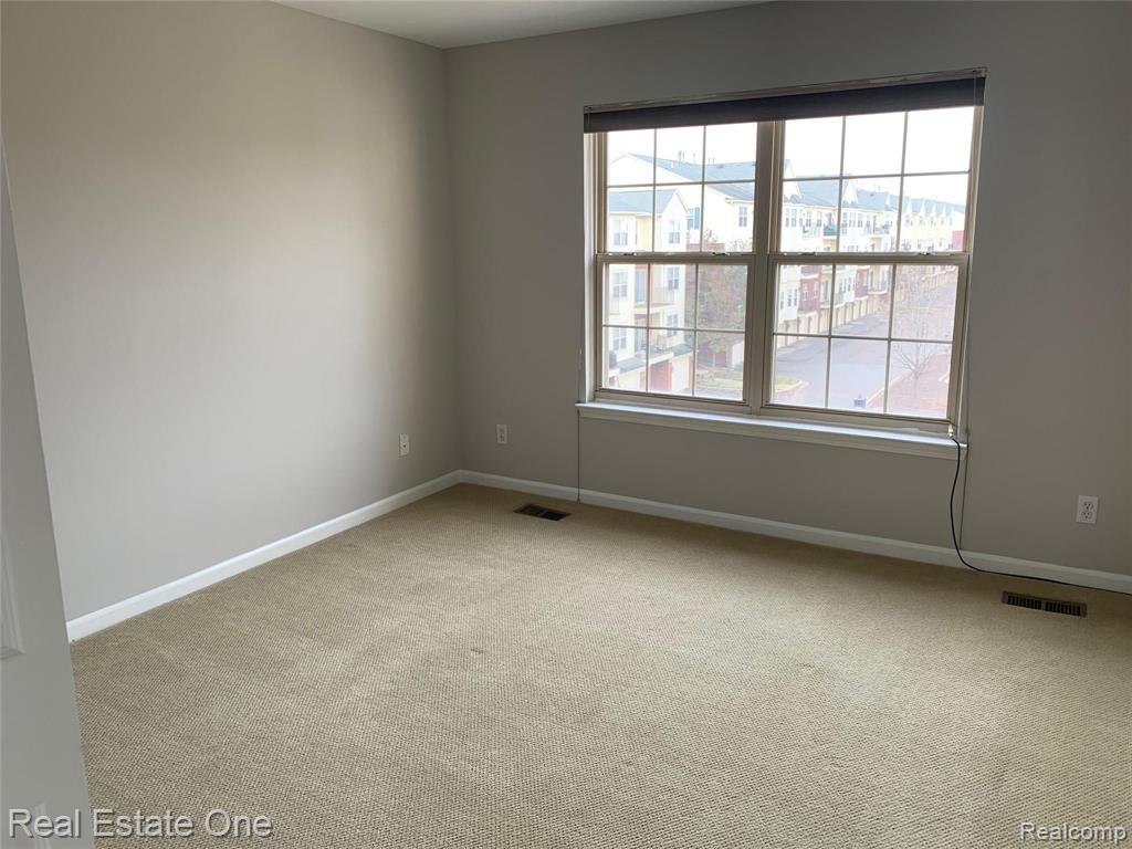 1558 Devon Lane, Unit 5 Troy, MI 48084 - Photo 15 of 19