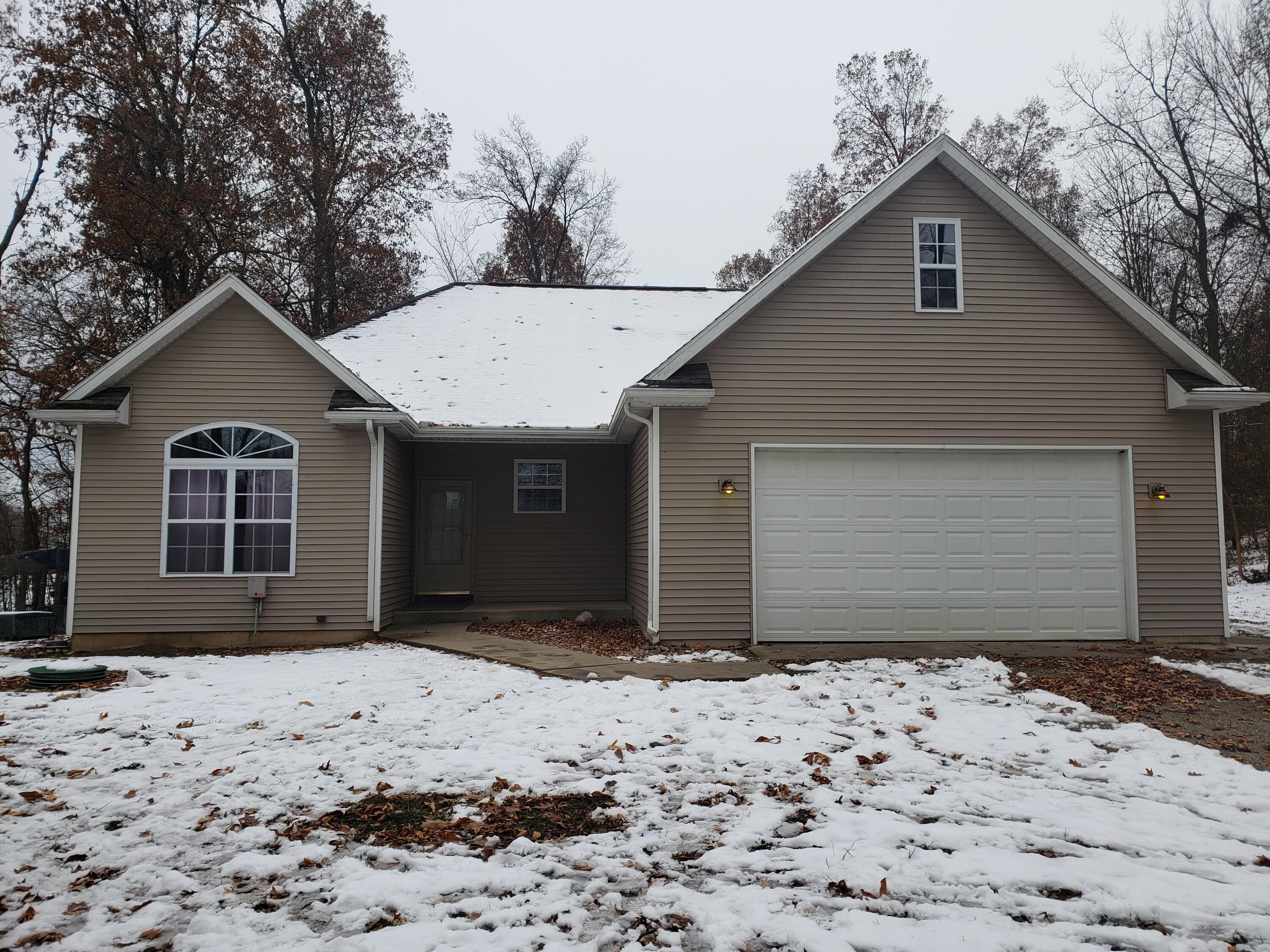 4521 Osborne Road Delton, MI 49046 - Photo 1 of 34 20211201_110851