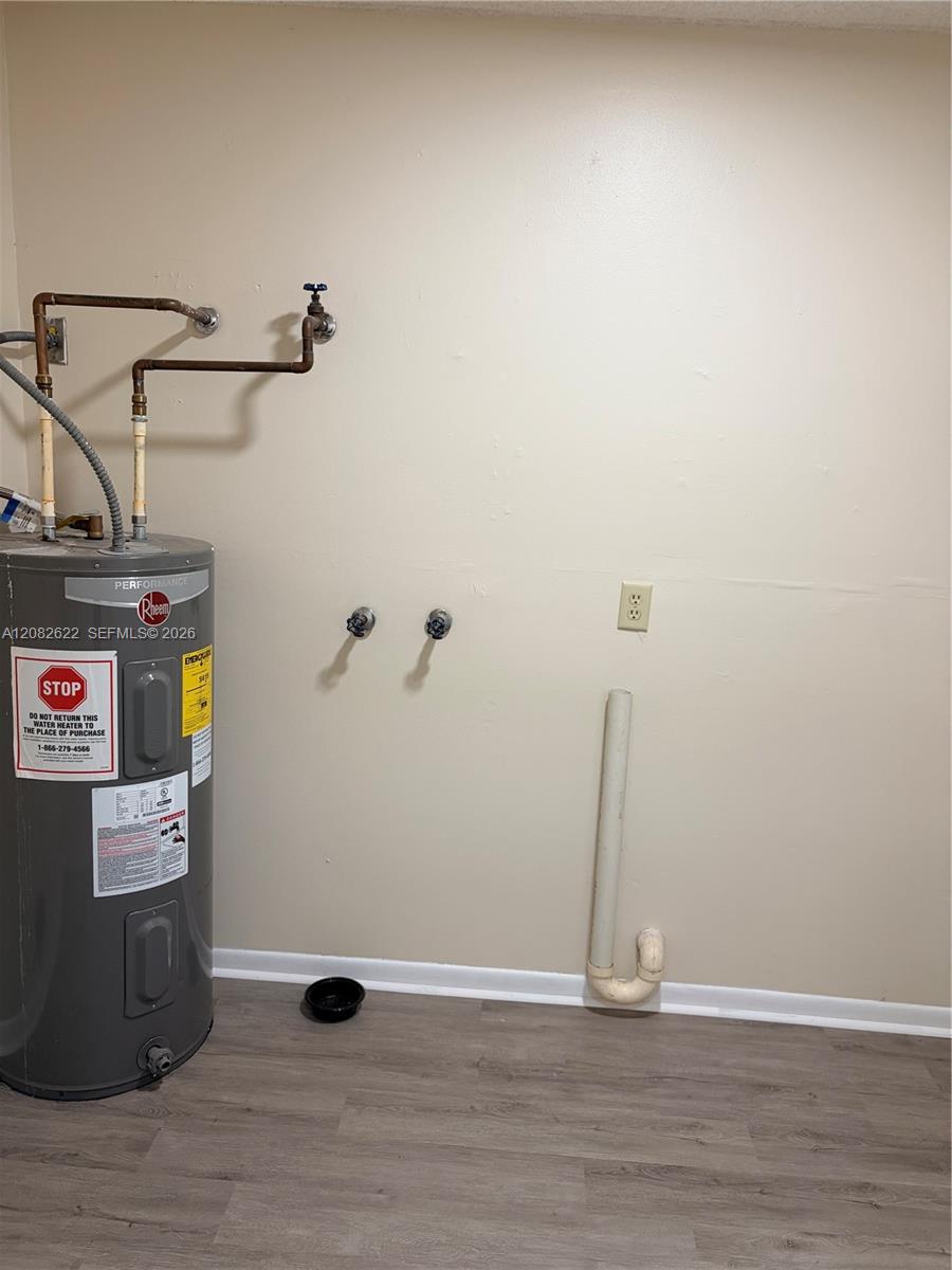 7665 Chase Road, Unit 6 Lakeland, FL 33810 - Photo 9 of 11 Gallery Image 9