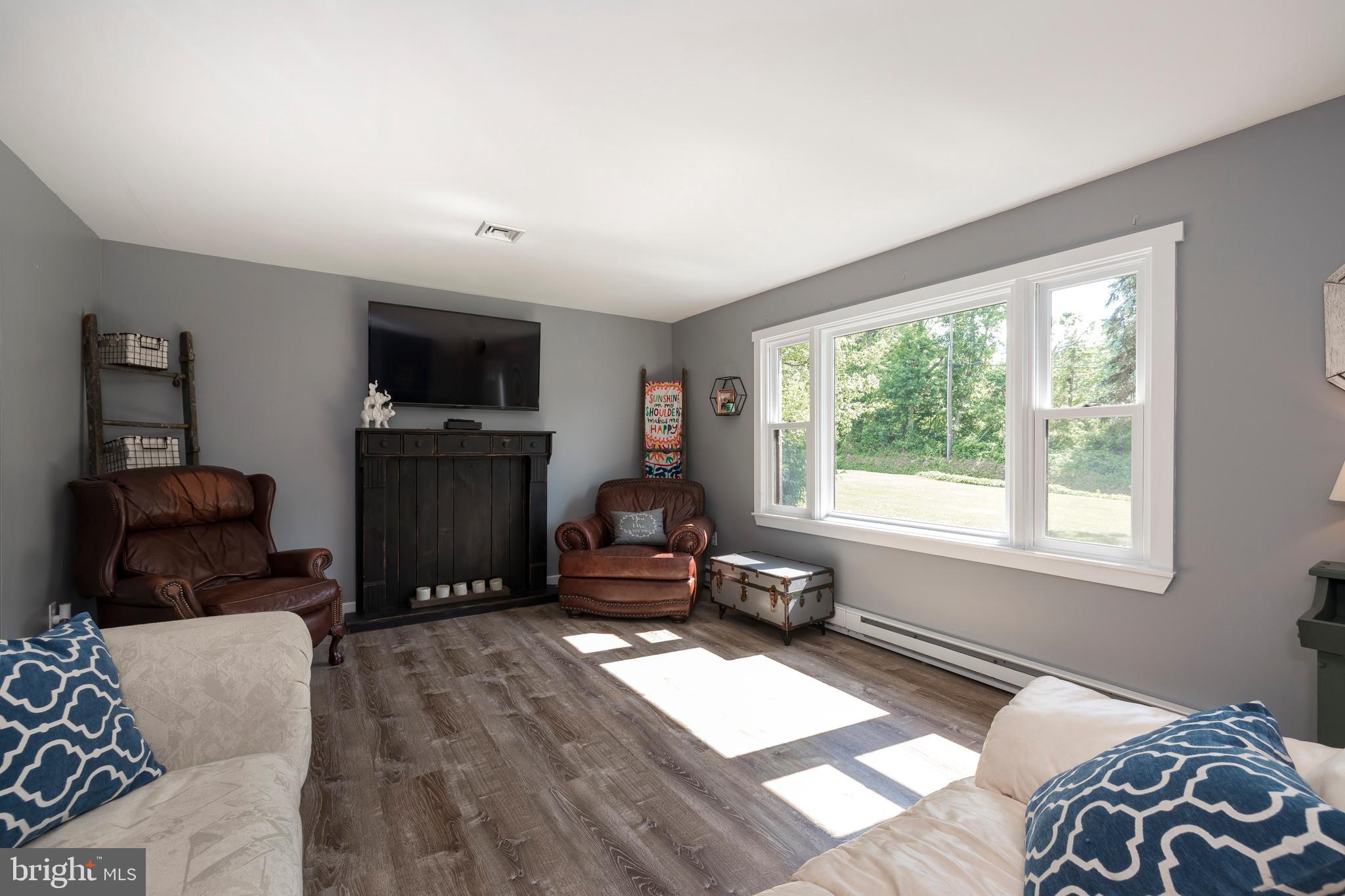 349 Saylors Mill Road Spring City, PA 19475 - Photo 19 of 40 Family room