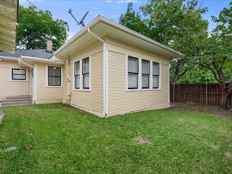 2001 Lipscomb Street Fort Worth, TX 76110 - Photo 39 of 40