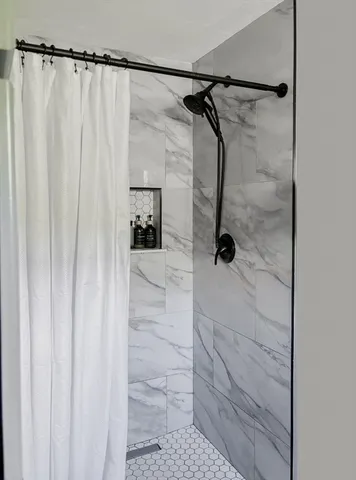 a view of an entryway with furniture