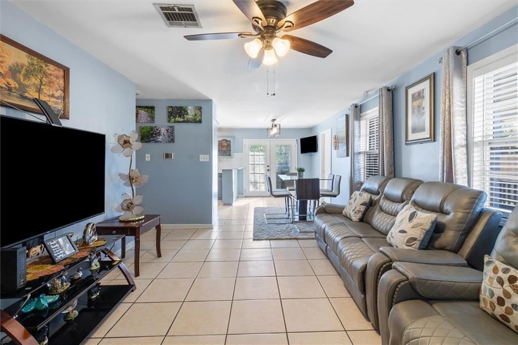 25 Furman Drive Kenner, LA 70065 - Photo 3 of 17