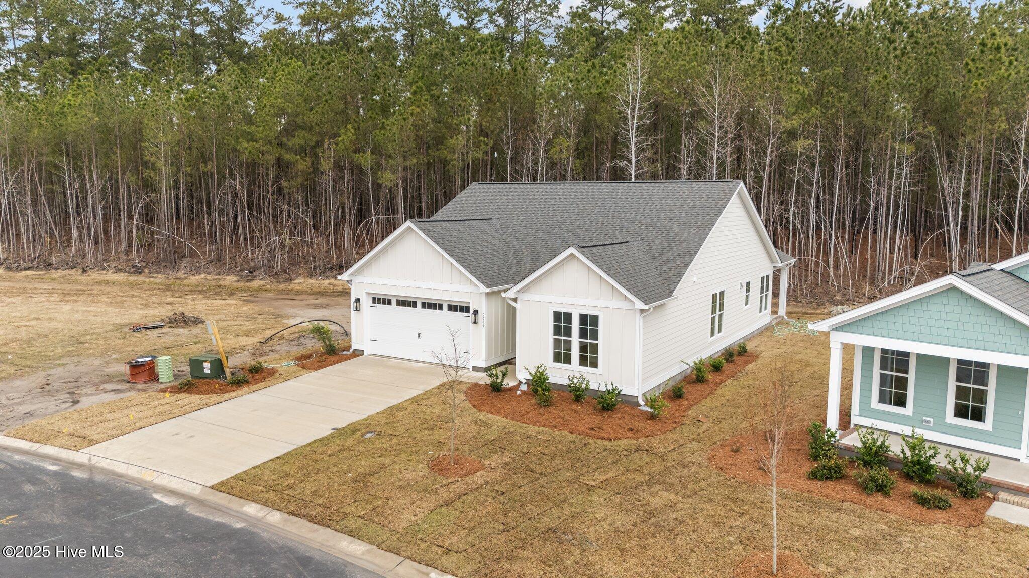 2004 Brighton Drive New Bern, NC 28562 - Photo 3 of 23 6-web-or-mls-DJI_20250317141306_0080_D