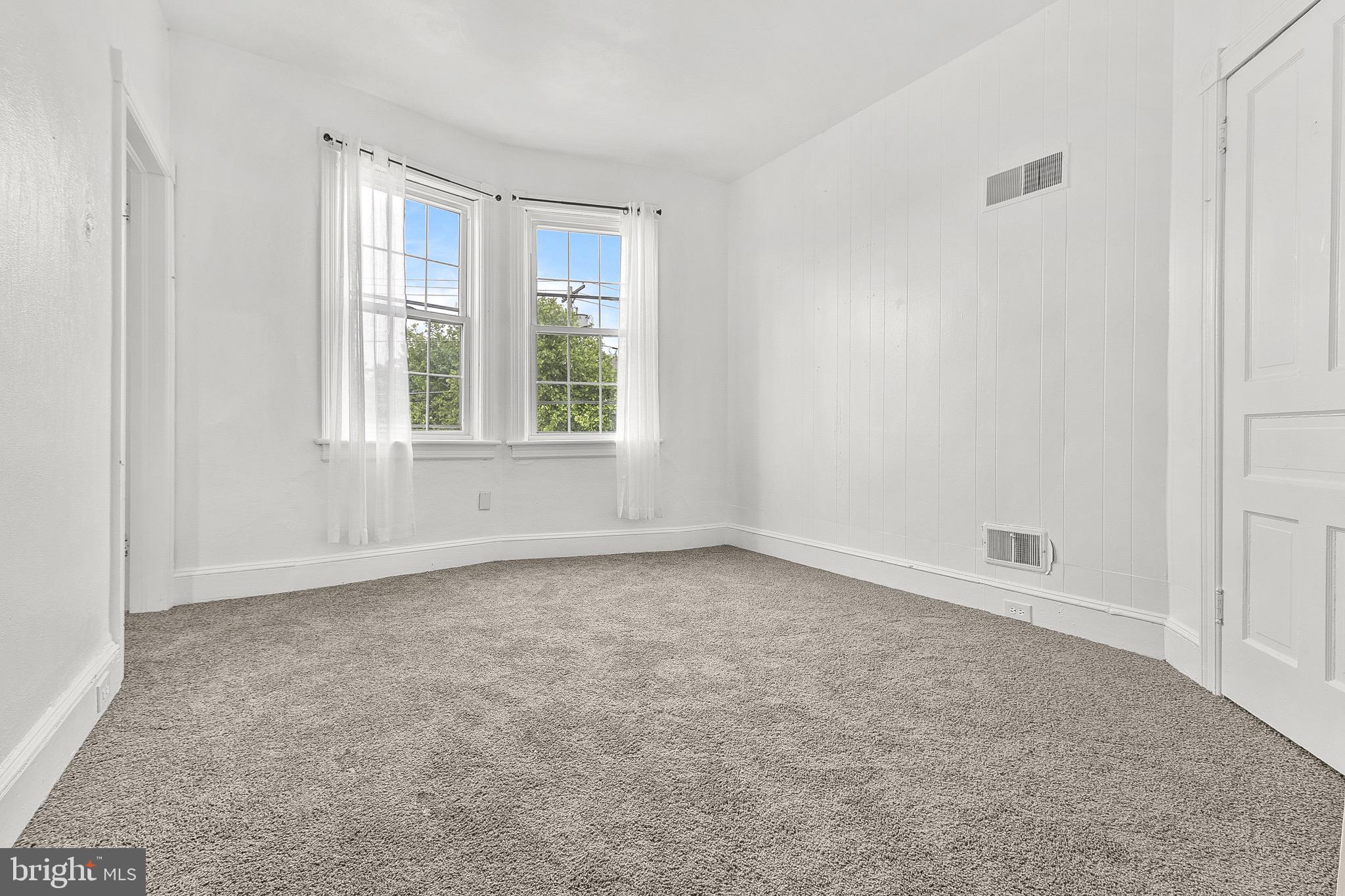 224 East Washington Street Riverside, NJ 08075 - Photo 17 of 27 3rd Bedroom