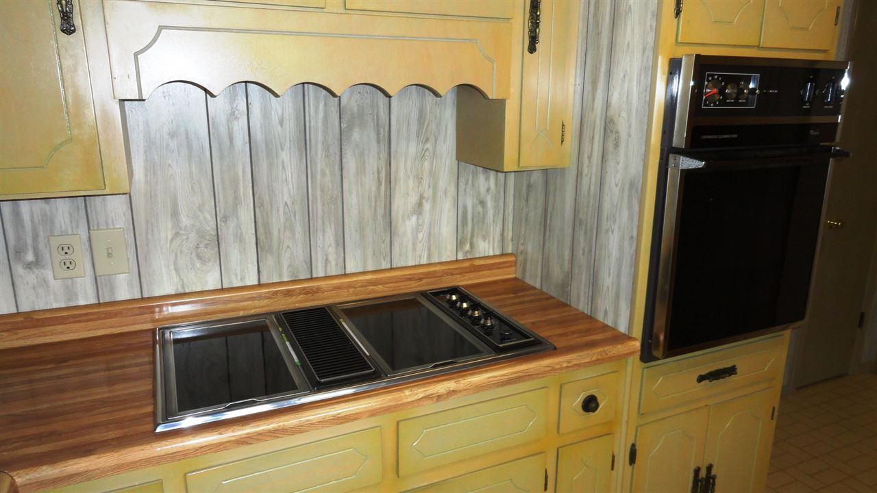 118 Tillotson Road Anderson, SC 29621 - Photo 11 of 30
