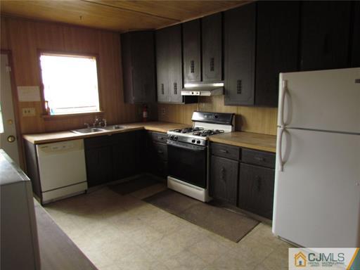 271 Central Avenue Edison, NJ 08817 - Photo 4 of 12 Gallery Image 4