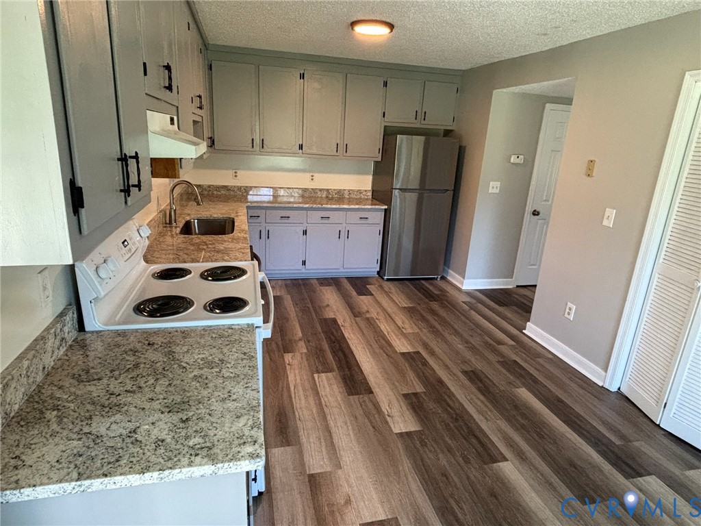 8630 Richmond Road Toano, VA 23168 - Photo 6 of 22 Unit A Kitchen