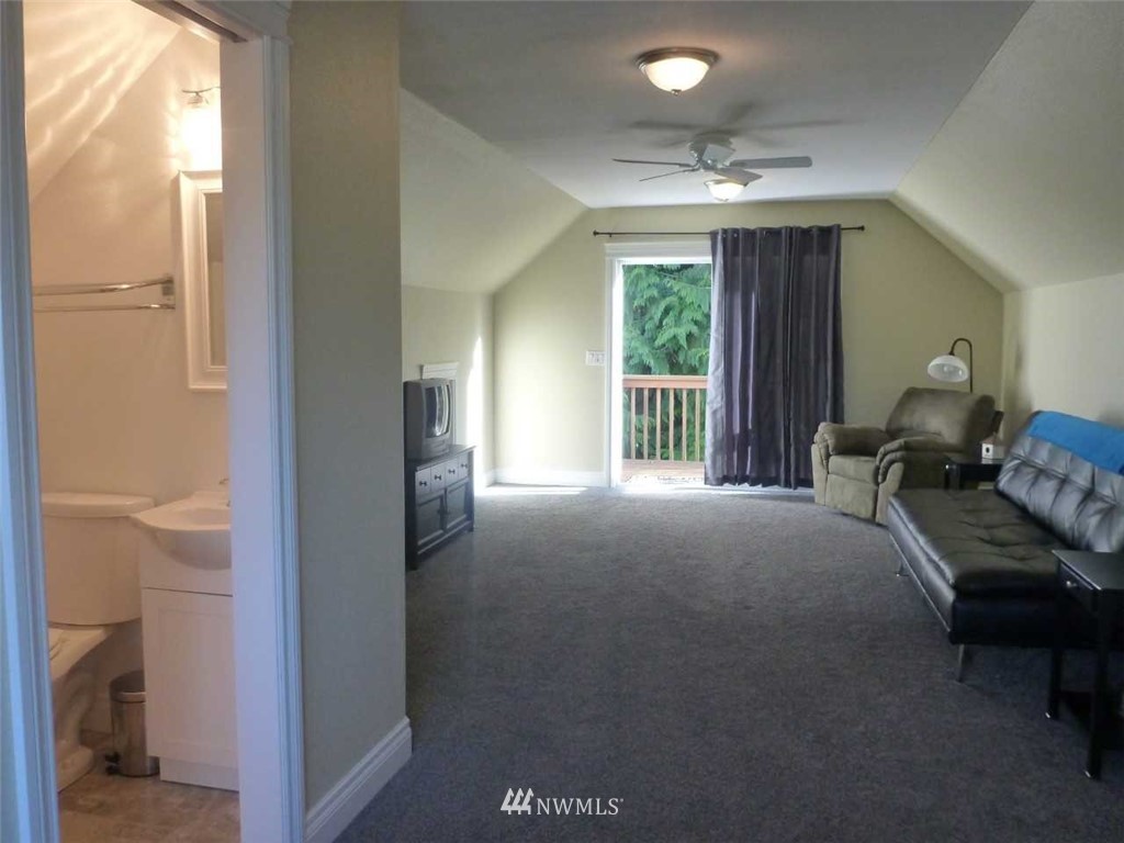 9225 Fox Ridge Lane Southeast Olympia, WA 98513 - Photo 21 of 24 Gallery Image 21