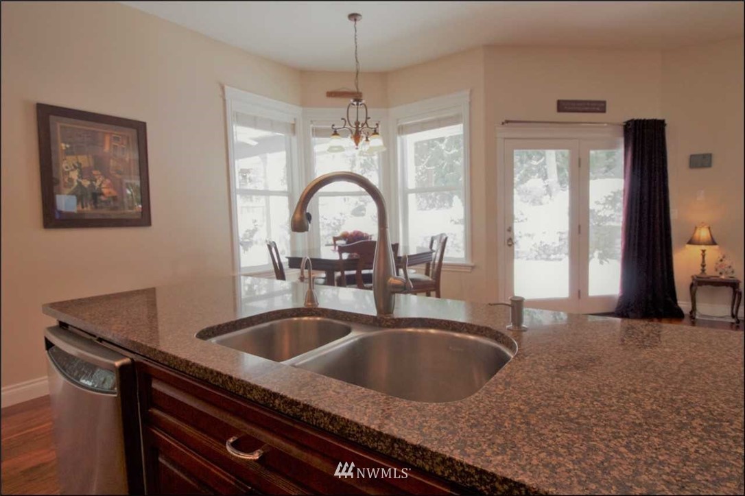 9225 Fox Ridge Lane Southeast Olympia, WA 98513 - Photo 9 of 24 Gallery Image 9