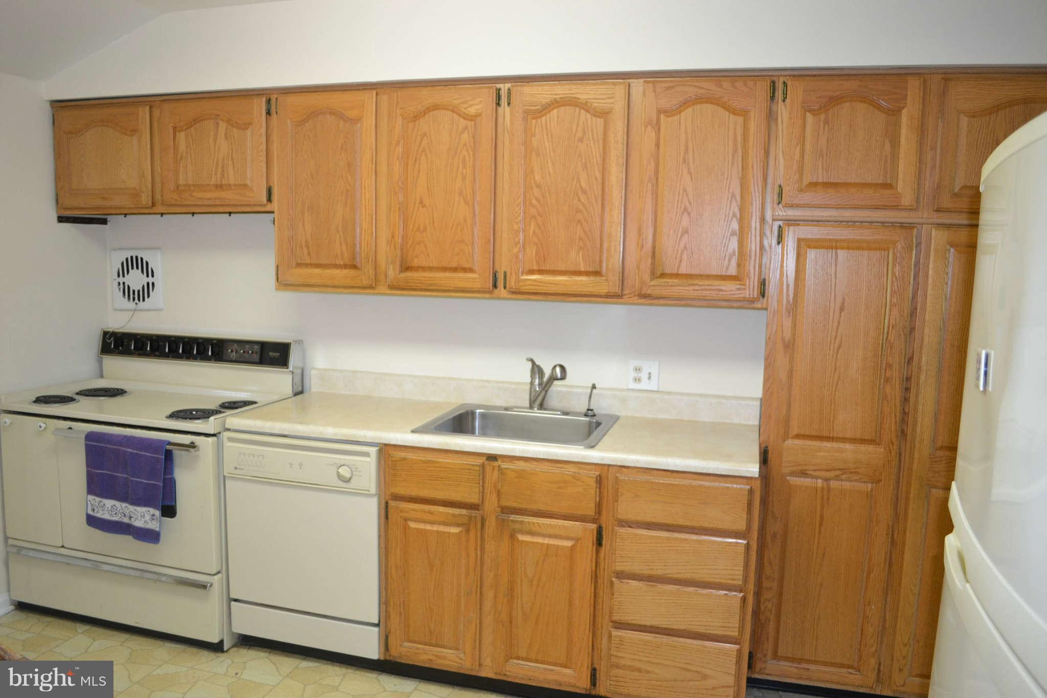 6617 Chelwood Road Baltimore, MD 21209 - Photo 8 of 25 Kitchen #2