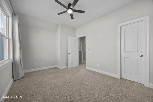 $459,900 | 604 Larkspur Lane, Hubert, NC 28539