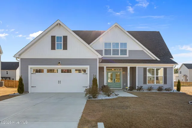 $459,900 | 604 Larkspur Lane, Hubert, NC 28539