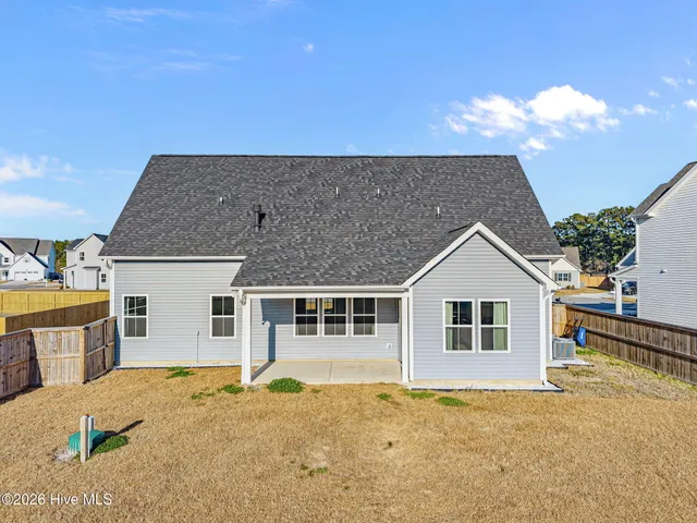 $459,900 | 604 Larkspur Lane, Hubert, NC 28539