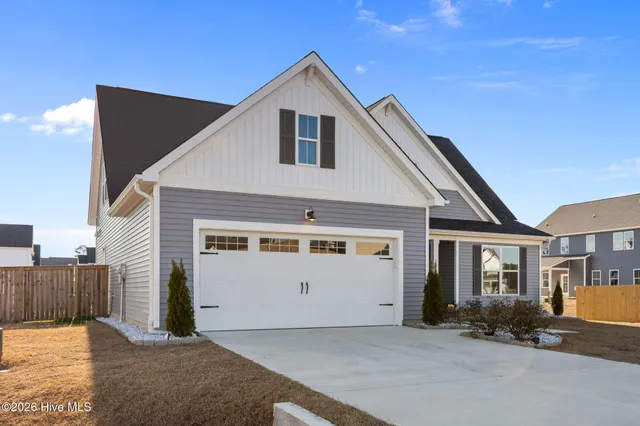 $459,900 | 604 Larkspur Lane, Hubert, NC 28539