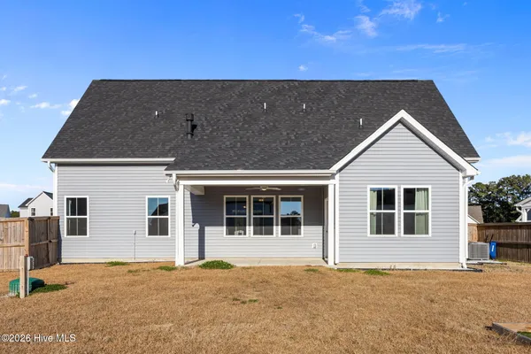 $459,900 | 604 Larkspur Lane, Hubert, NC 28539