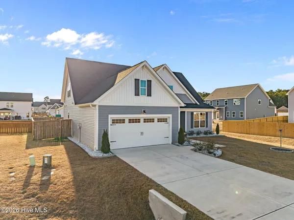 $459,900 | 604 Larkspur Lane, Hubert, NC 28539